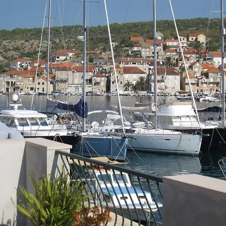Appartamento Niko Milna (Brac)